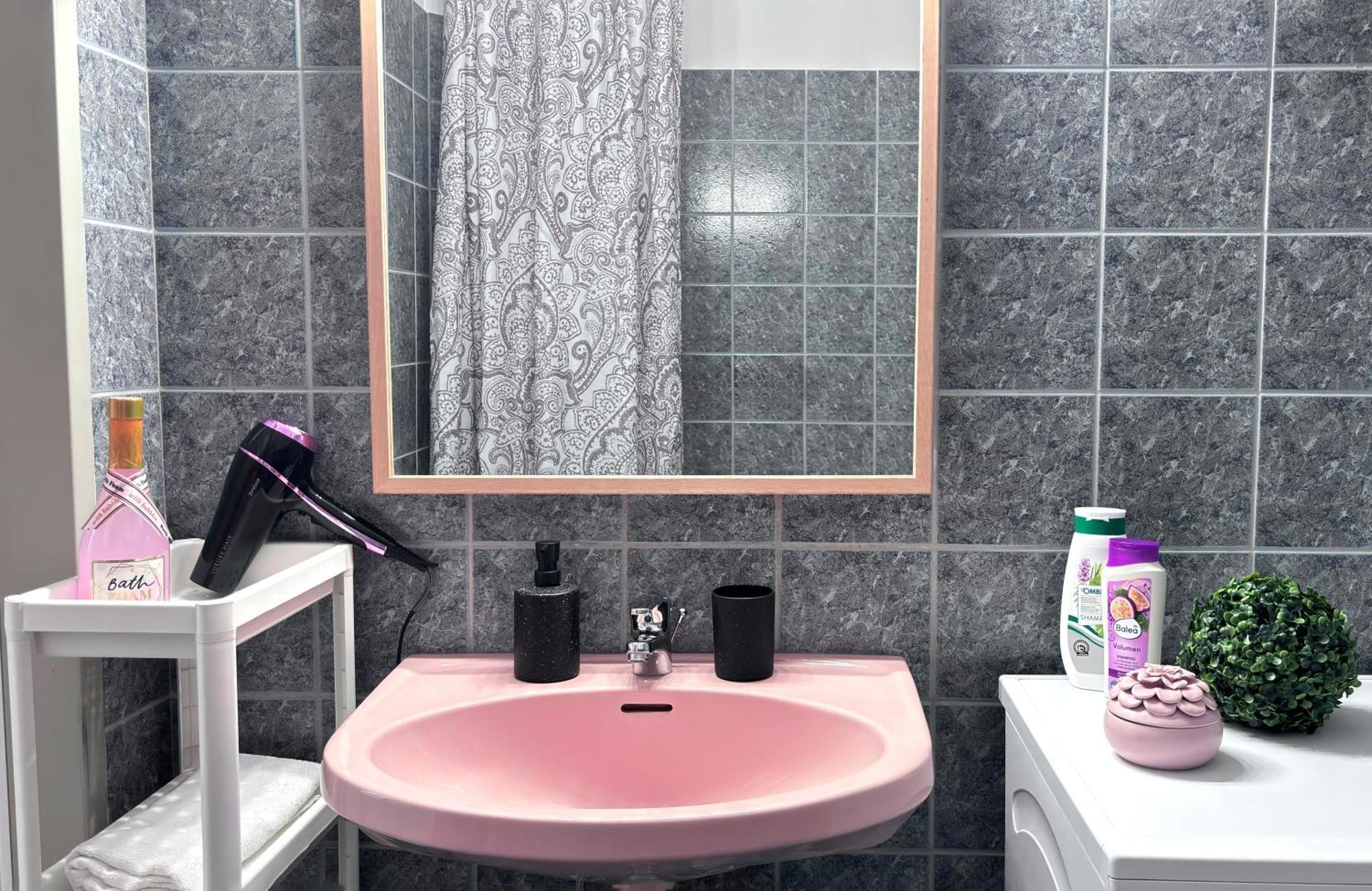 Big And Comfortable Mariahilfer Apartment Vienna Luaran gambar